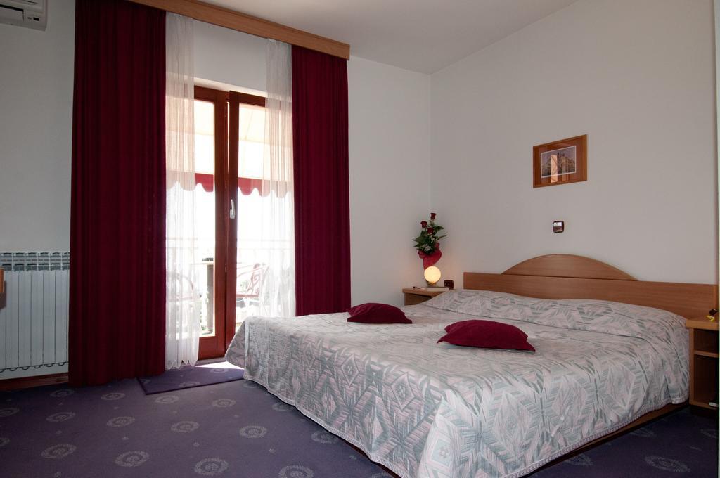 Bed & Breakfast Villa Klara Ічичі Номер фото