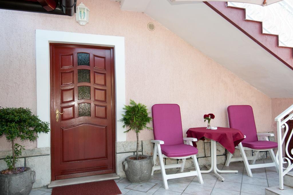 Bed & Breakfast Villa Klara Ічичі Номер фото