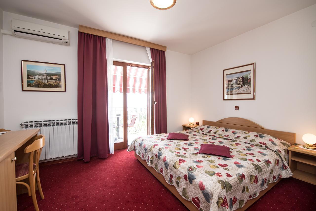 Bed & Breakfast Villa Klara Ічичі Екстер'єр фото