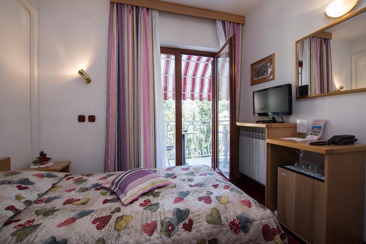 Bed & Breakfast Villa Klara Ічичі Екстер'єр фото